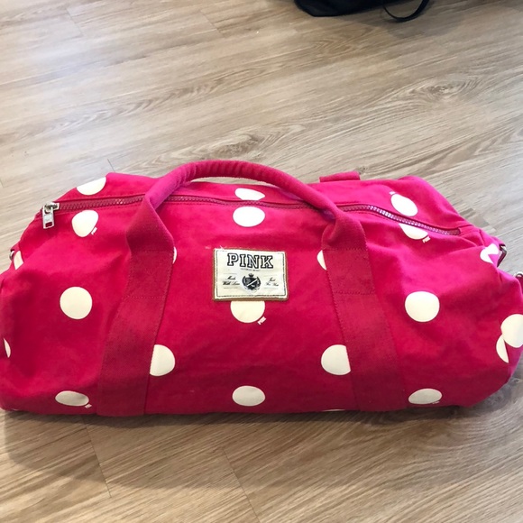 PINK Victoria's Secret Handbags - EUC Victoria’s Secret pink duffel bag